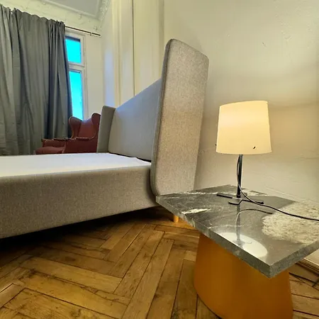 Sada Gallery Iii Bucureşti