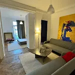 Sada Gallery Iii * Bukarest