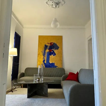 Sada Gallery Iii דירה