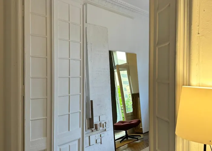 Sada Gallery Iii * Βουκουρέστι